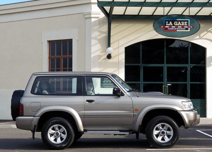  Nissan Patrol GR 3-Door 1997 года  (фото 16 из 17)